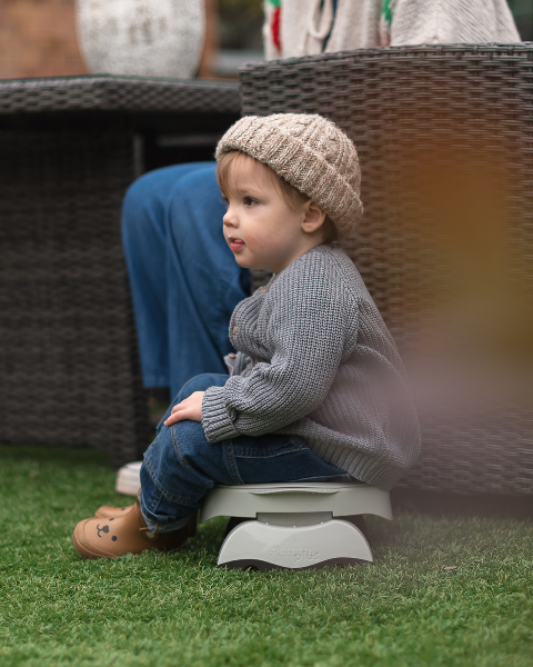 Lifestyle image on hover